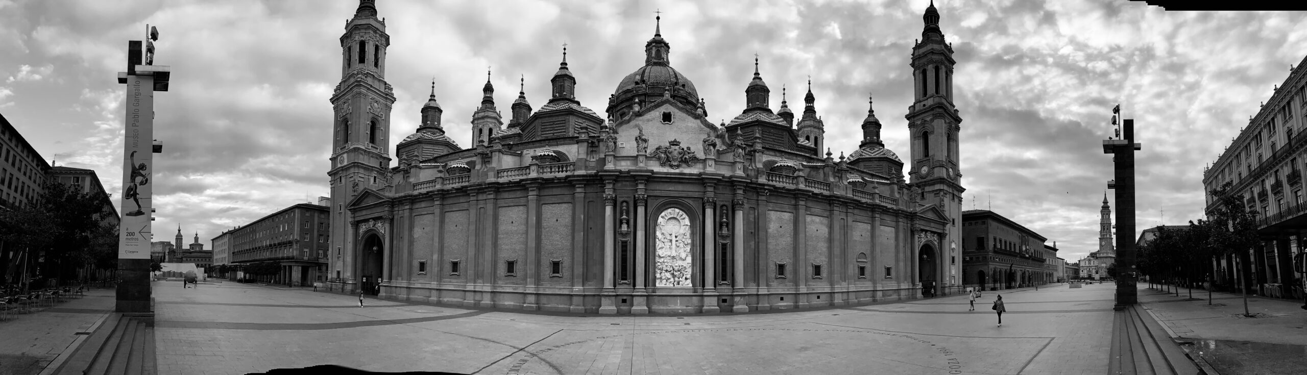 Plaza del pilar zaragoza