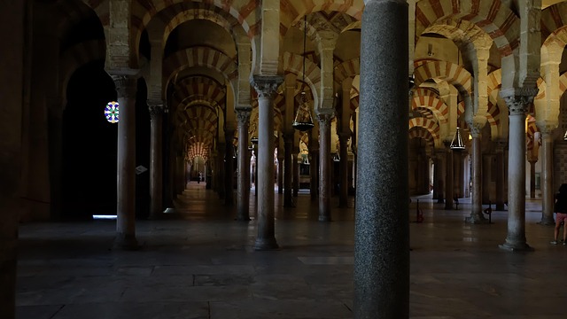 La Mezquita Mayor de Saraqusta: origen y ubicación bajo la actual Seo