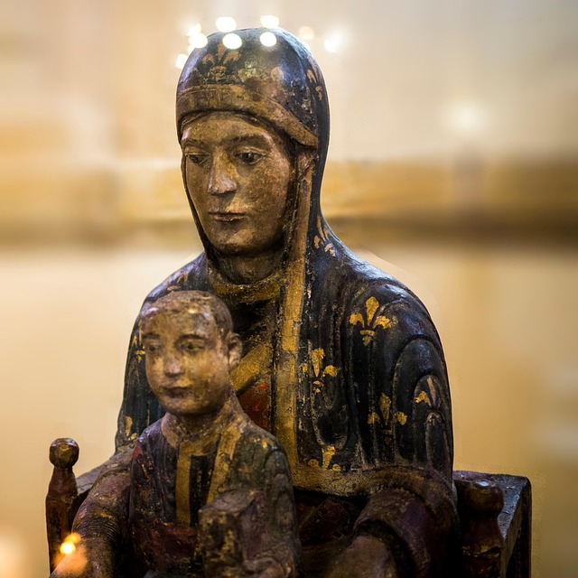 La Virgen del Pilar en la iconografía popular: estampas, exvotos y arte devocional
