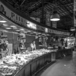 pescaderías en el mercado central de zaragoza