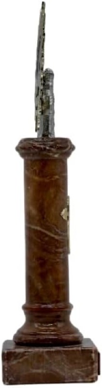 Figura Virgen del Pilar, columna de alabastro, marrón