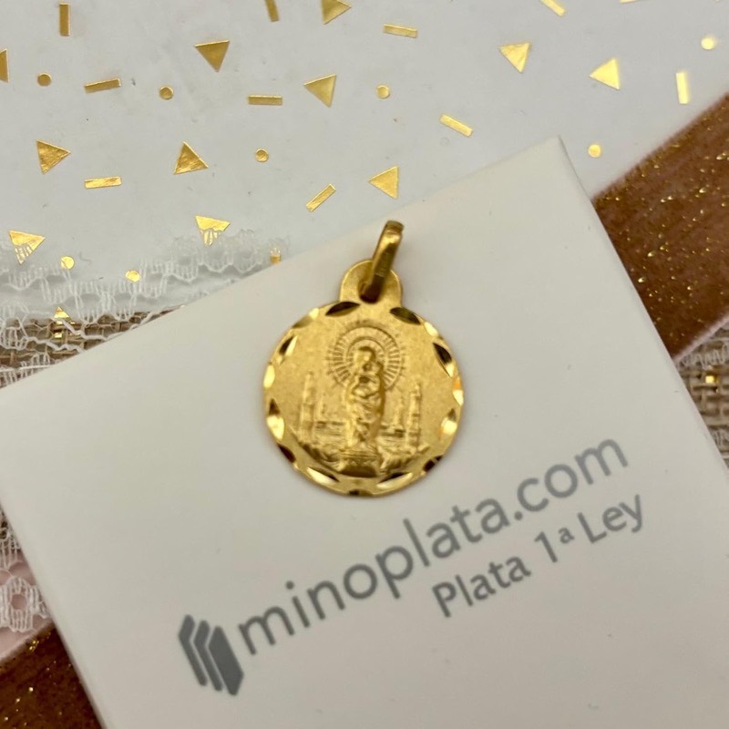 Medallas y Colgantes